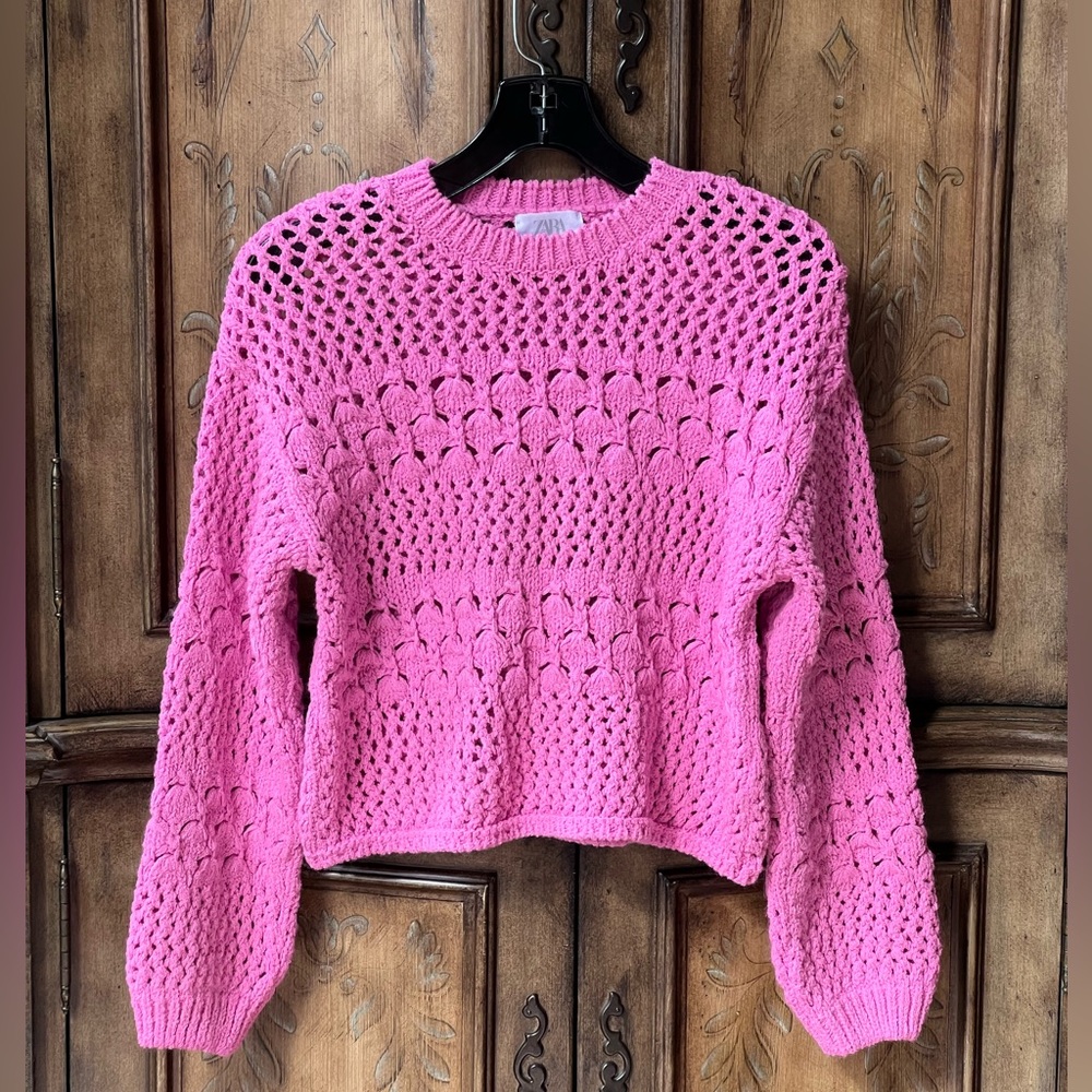 Zara Girls Bright Pink Open Knit Cropped Crewneck Sweater Size 11/12 fits 10
